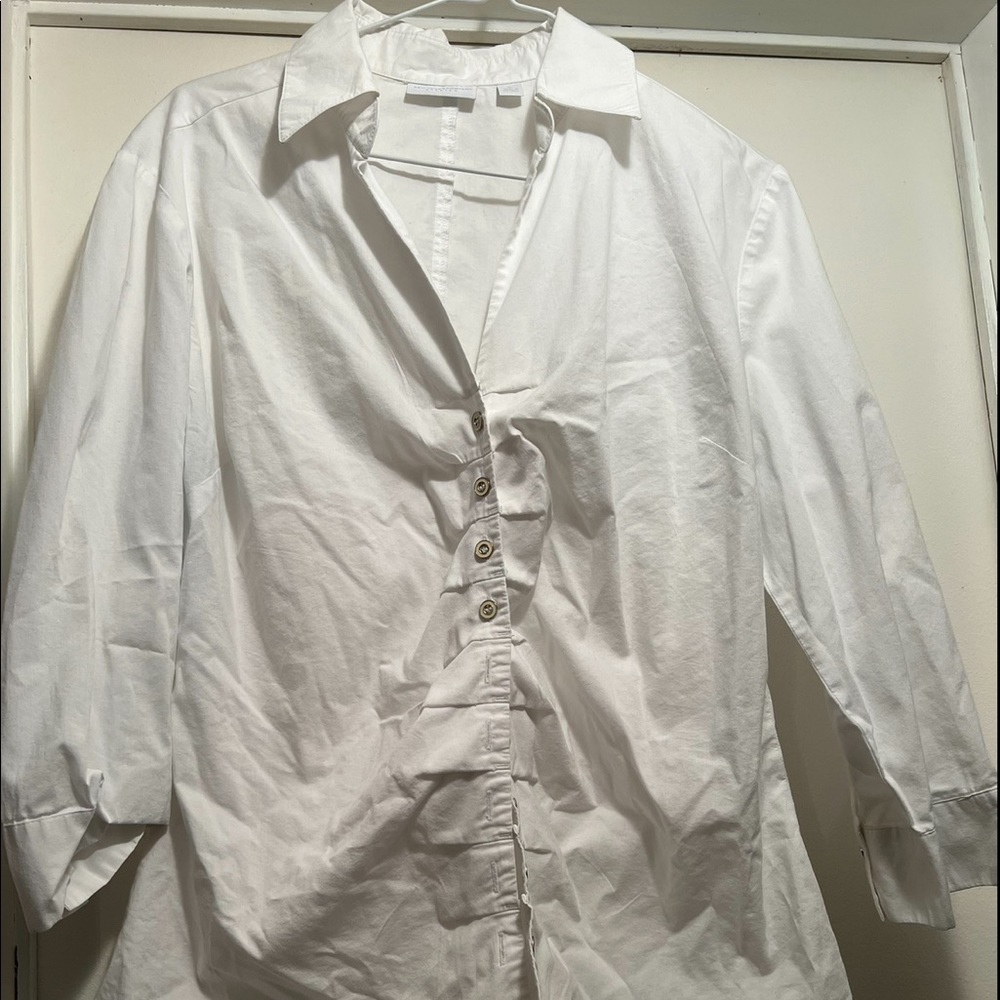 White button-up scrunch blouse